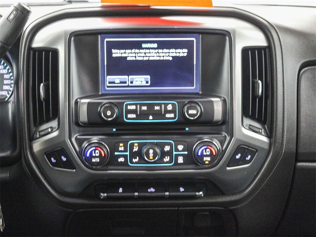 2015 Chevrolet Silverado LTZ photo 11