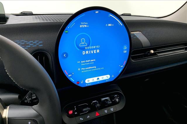 2025 Mini Cooper Signature photo 4