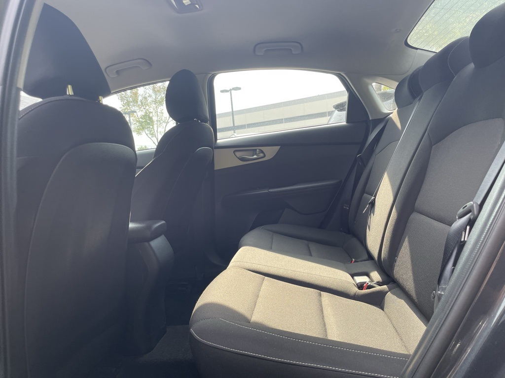 2023 Kia Forte LXS photo 17