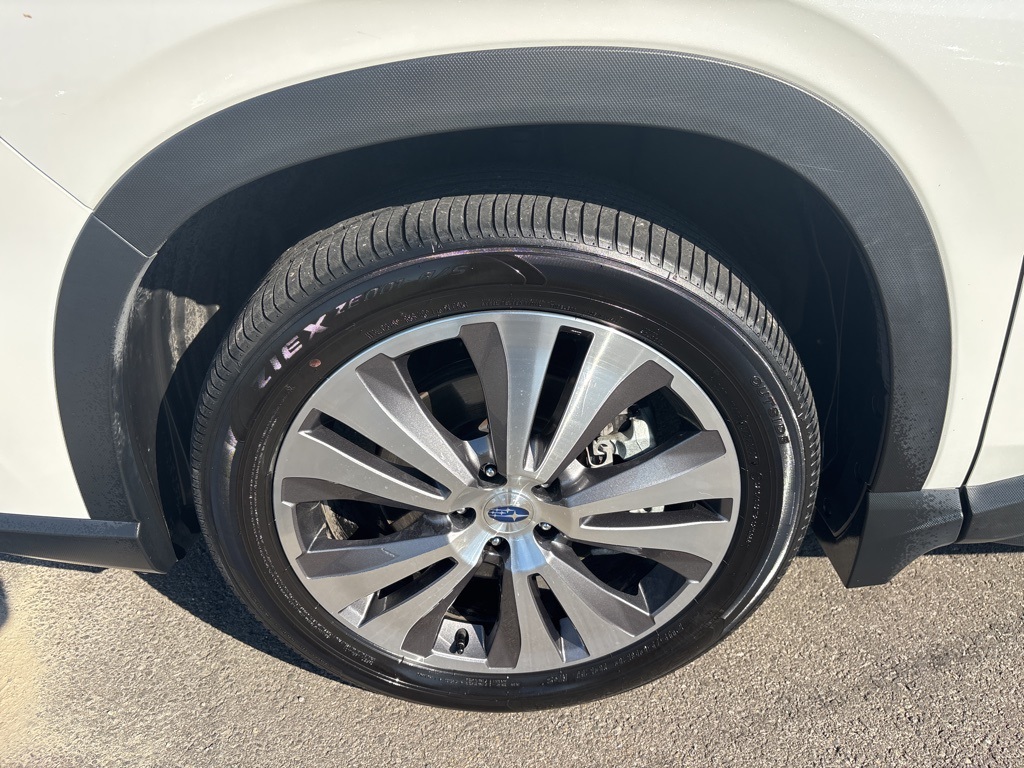 2022 Subaru Ascent Limited photo 7