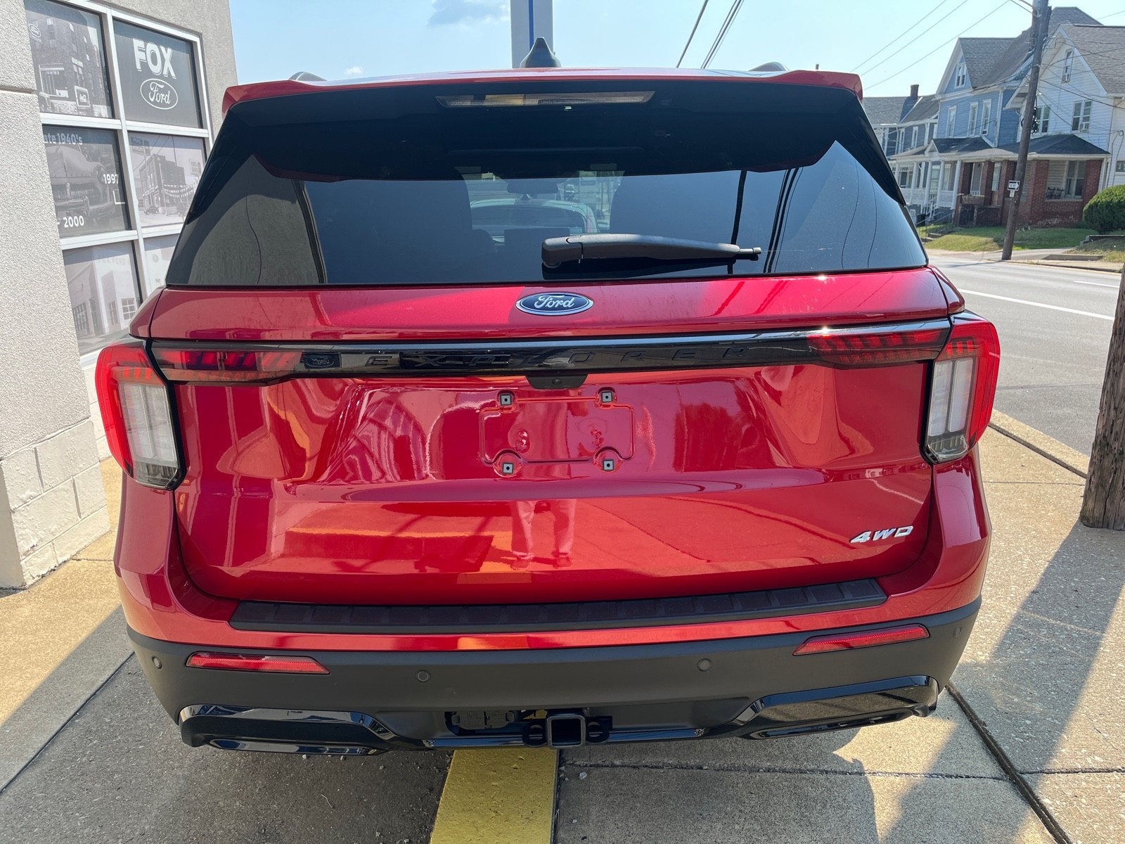 2025 Ford Explorer ST-Line photo 4
