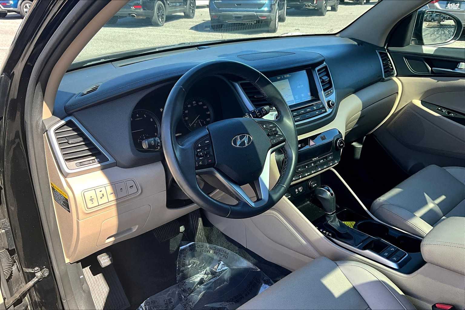 2016 Hyundai Tucson Limited photo 16