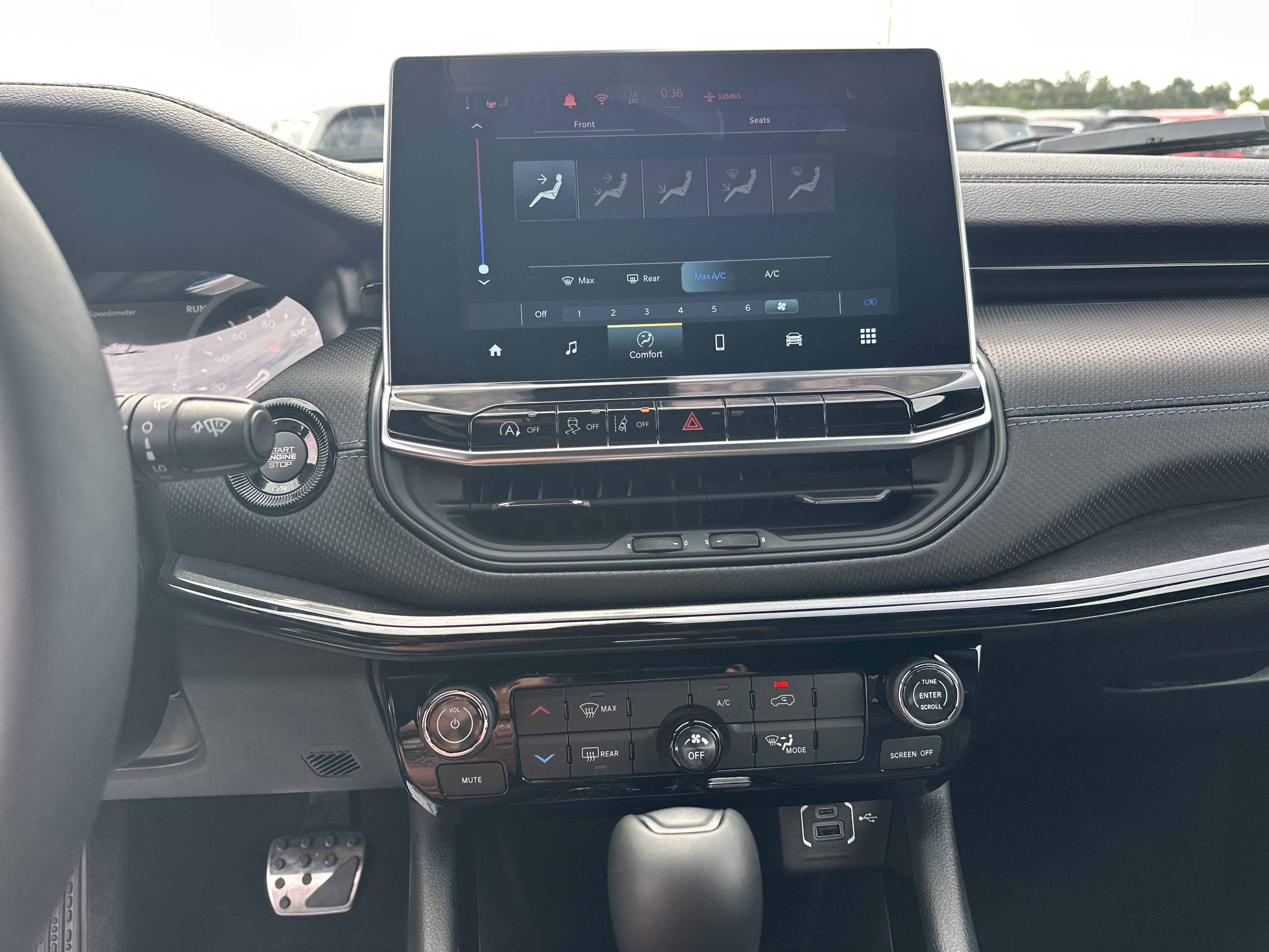 2025 Jeep Compass Latitude photo 11