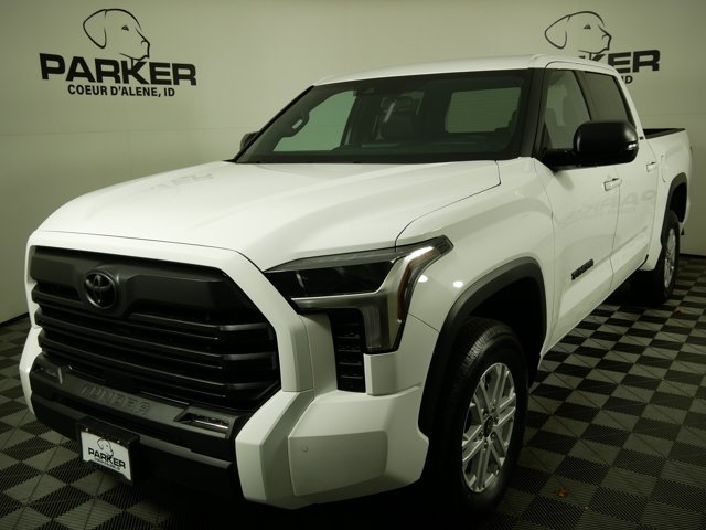 2026 Toyota Tundra SR5's photo
