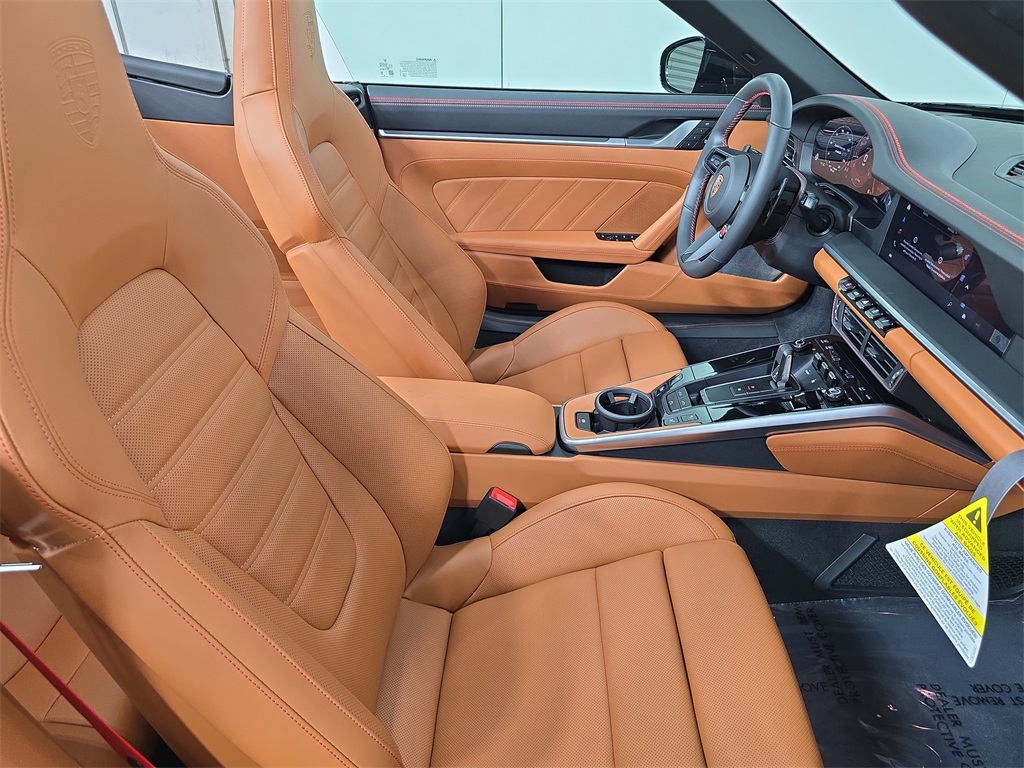 2026 Porsche 911 4 GTS photo 26