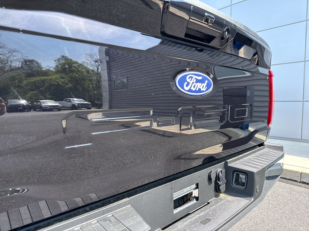 2025 Ford F-150 Lariat photo 20