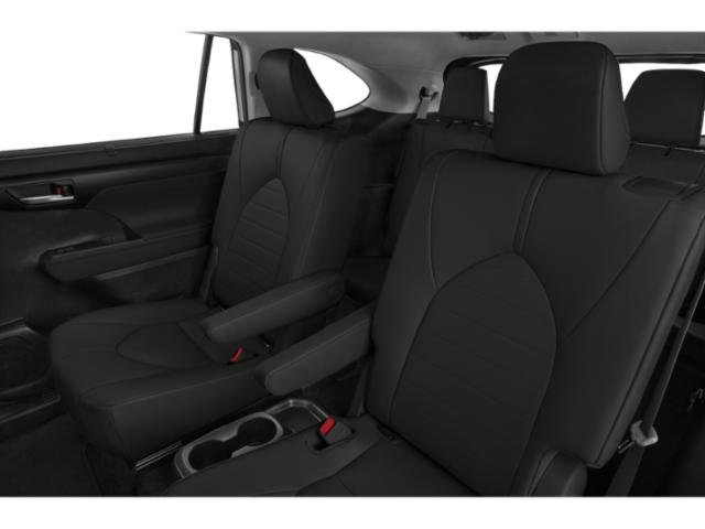 2021 Toyota Highlander XLE photo 14