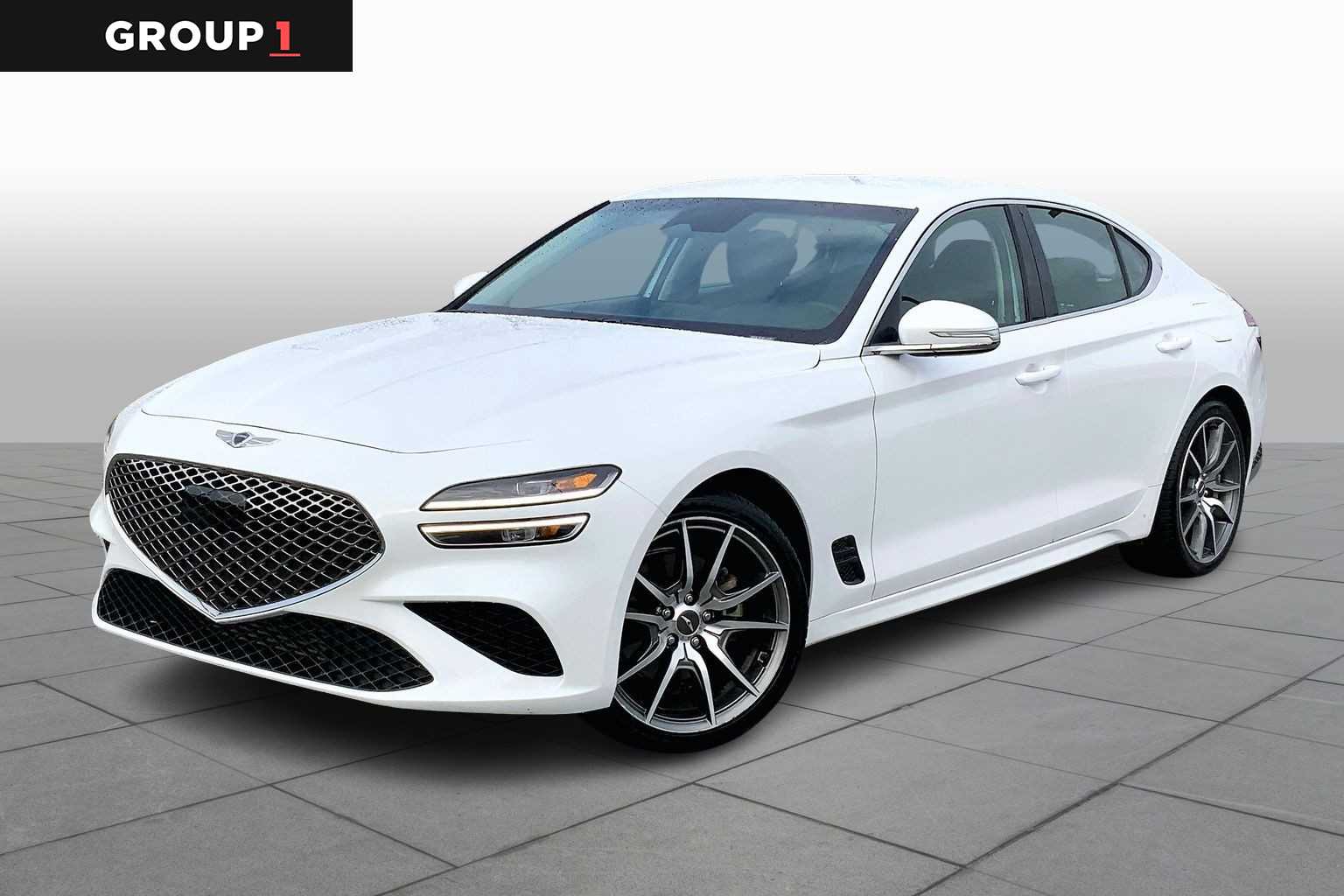 2023 GENESIS G70 Standard's photo