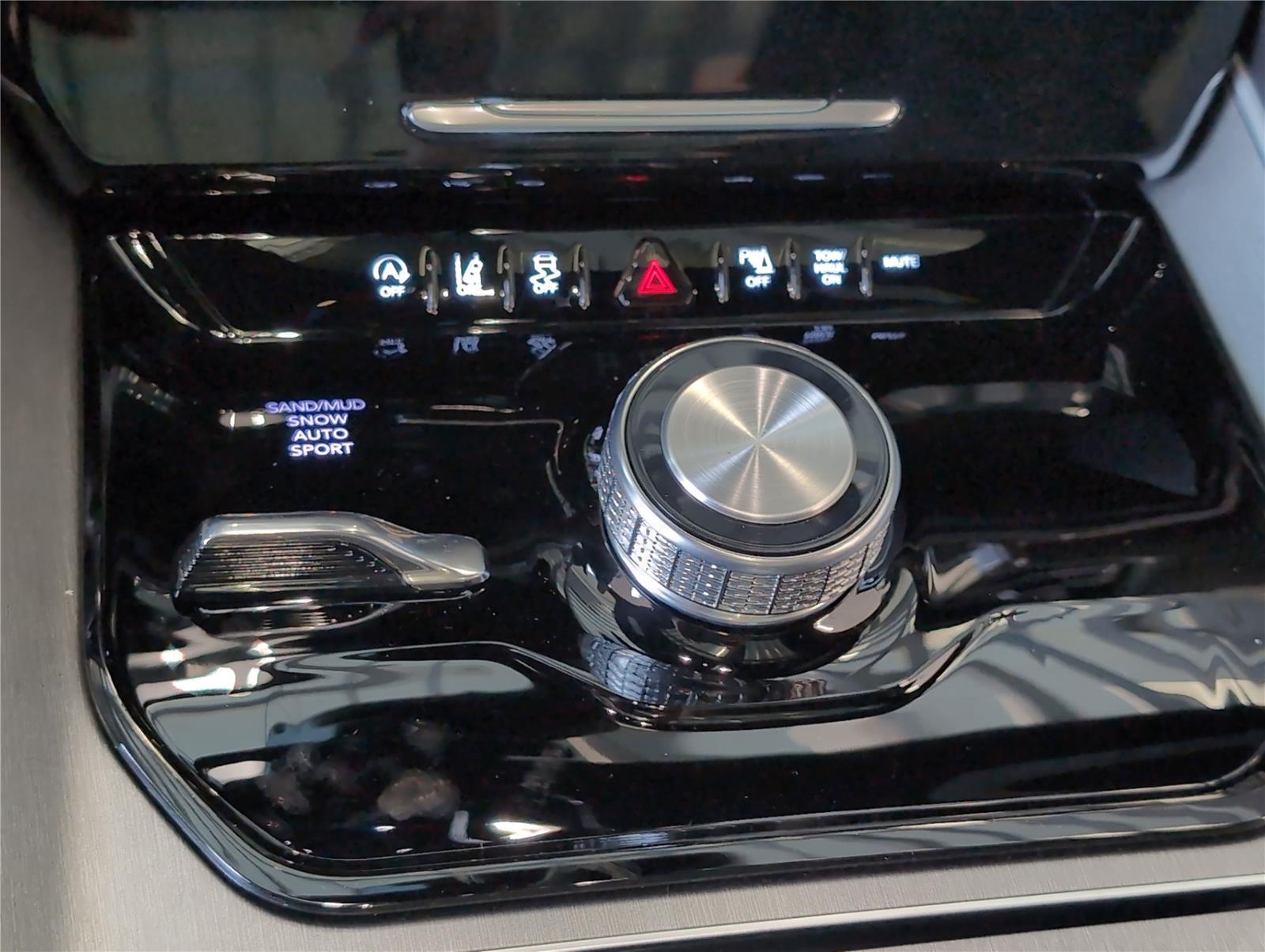 2025 Jeep Wagoneer Series II Carbide photo 13