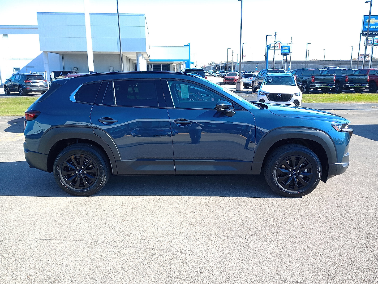 2026 Mazda CX-50 Premium photo 2