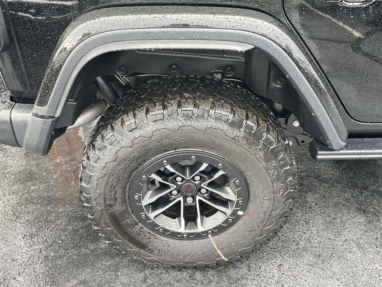 2025 Jeep Wrangler Rubicon X photo 32
