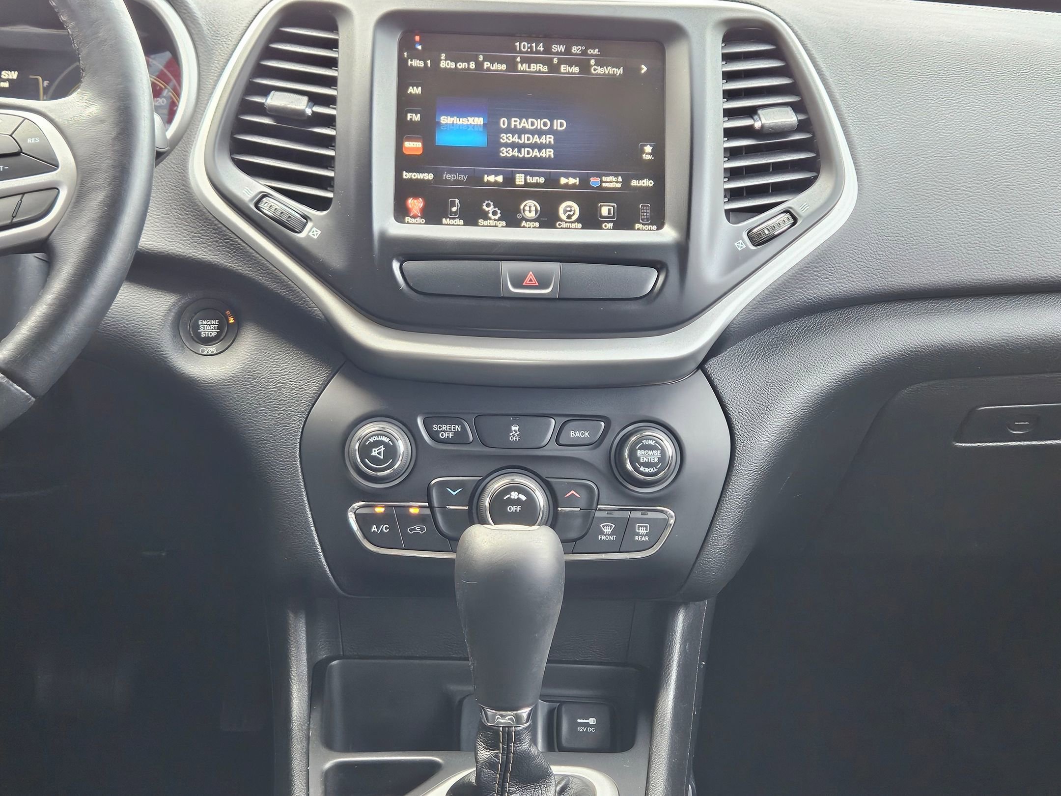 2018 Jeep Cherokee Latitude photo 8