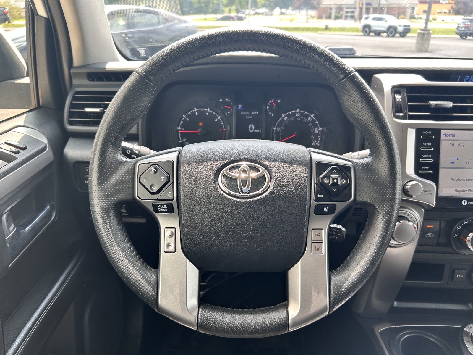 2021 Toyota 4Runner SR5 photo 25
