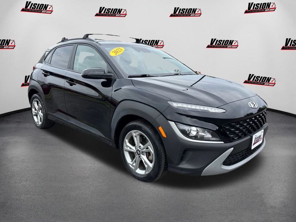 2023 Hyundai Kona SEL photo 2