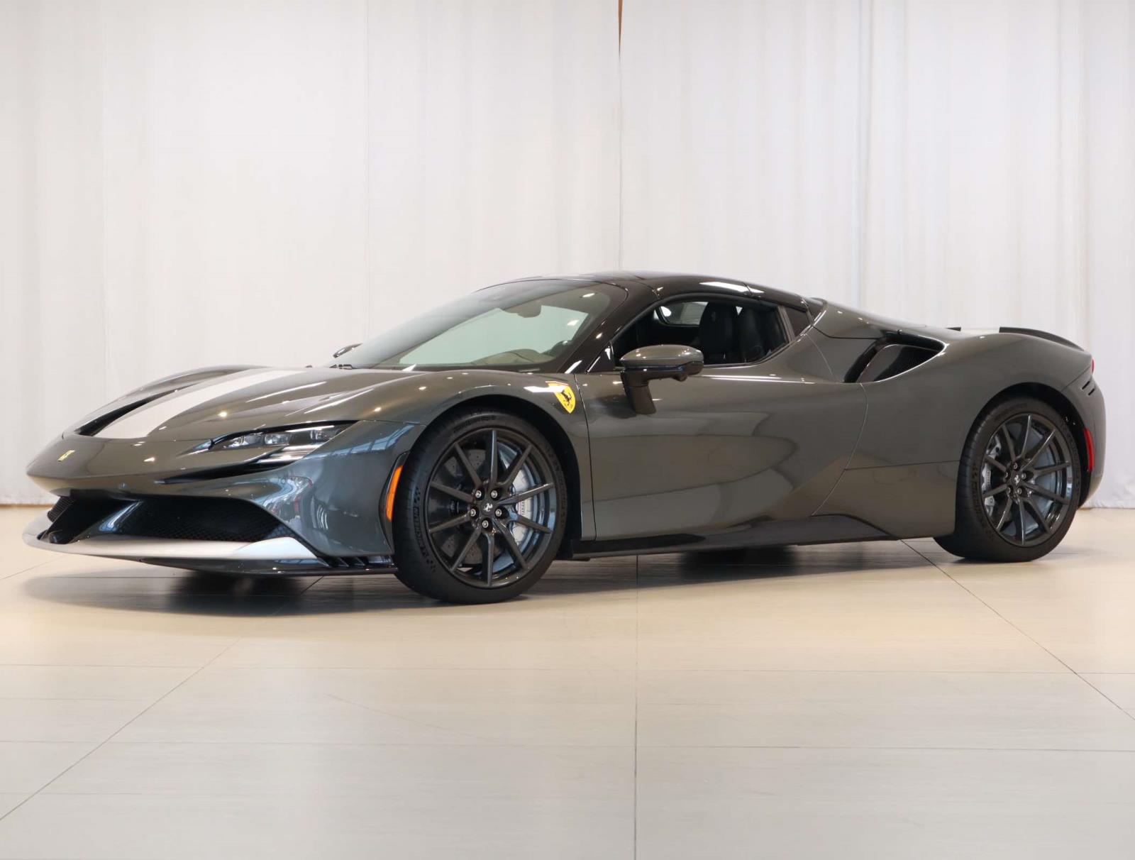 2022 Ferrari SF90 Spider photo 38