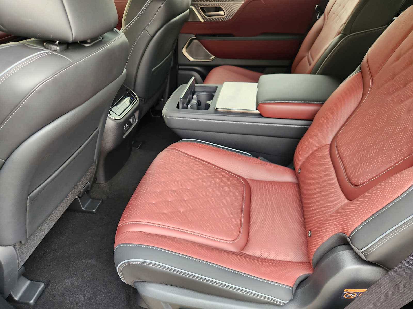 2025 Infiniti QX80 photo 18