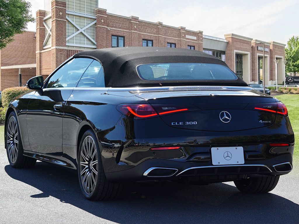 2026 Mercedes Benz CLE 300 4MATIC Cabriolet photo 4