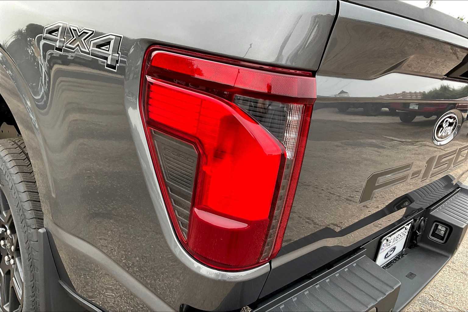 2025 Ford F-150 STX photo 14