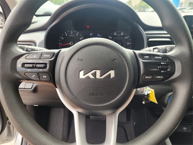 2023 Kia Rio S photo 19