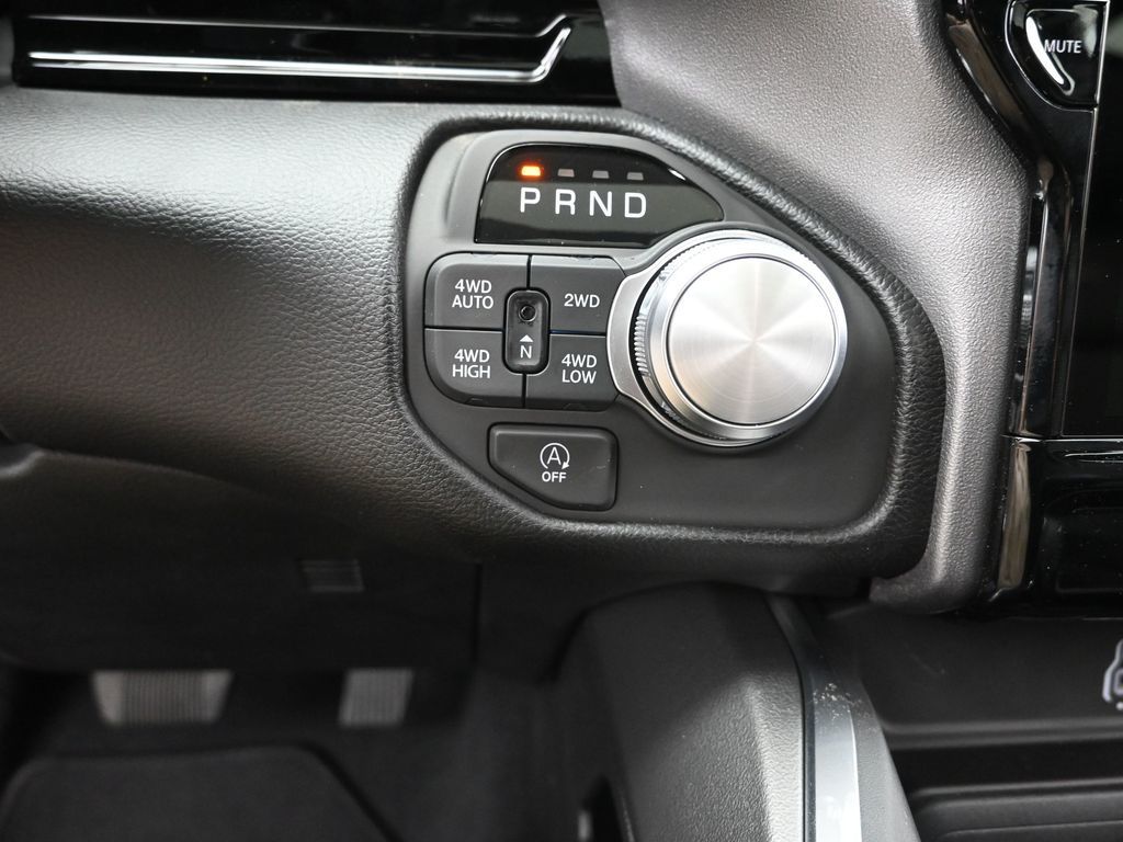 2026 Ram 1500 Laramie photo 16