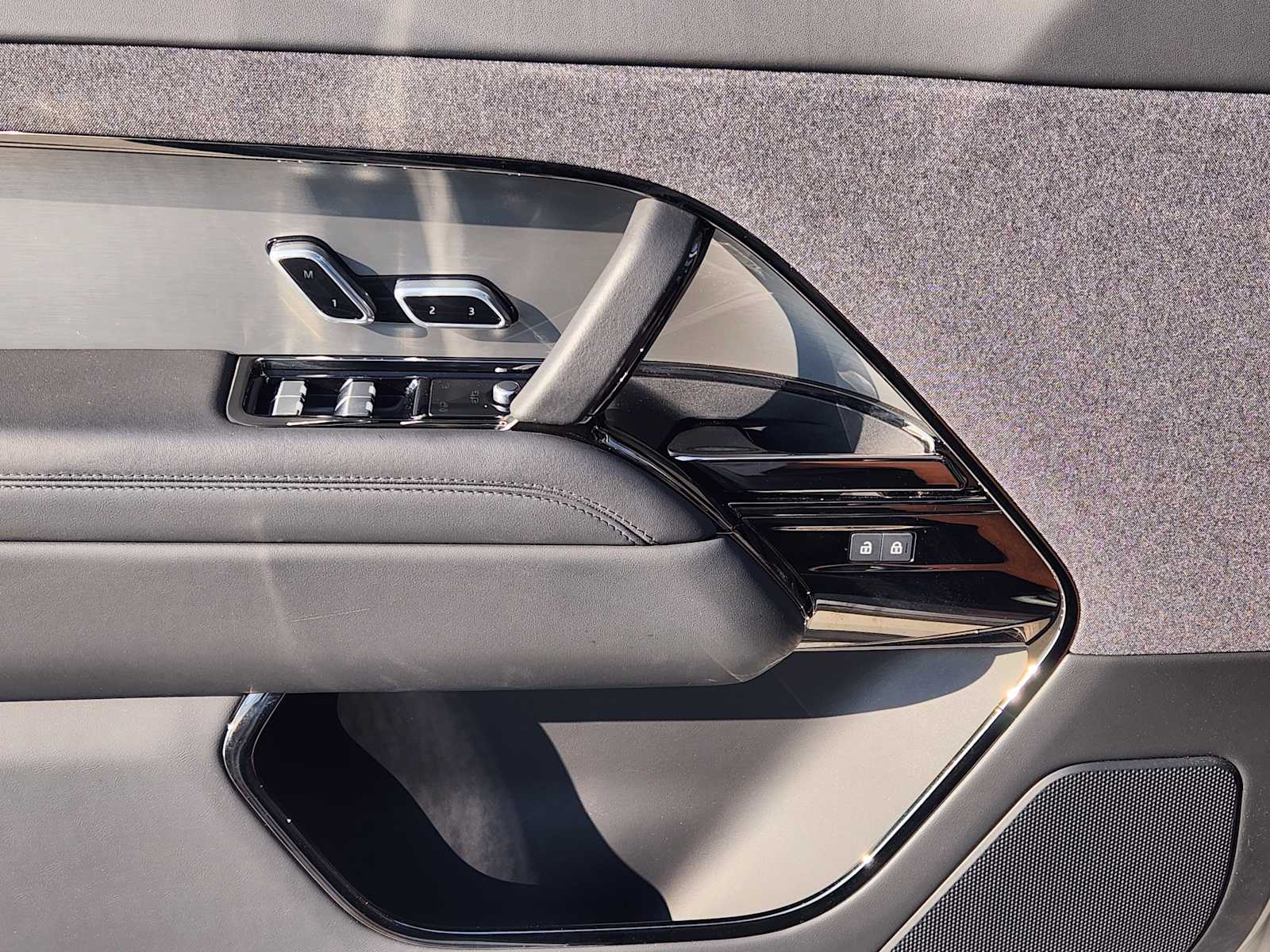 2024 Land Rover Range Rover Sport SE photo 20