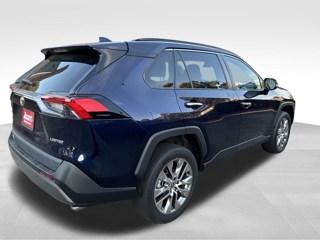2021 Toyota RAV4 Limited photo 4