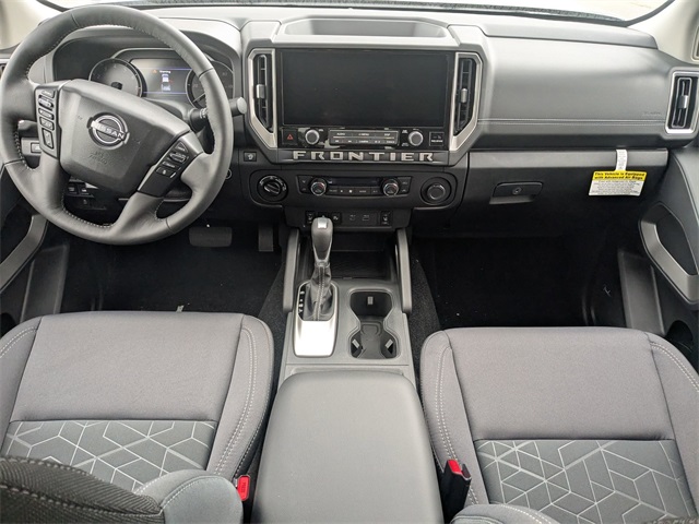 2025 Nissan Frontier SV photo 18