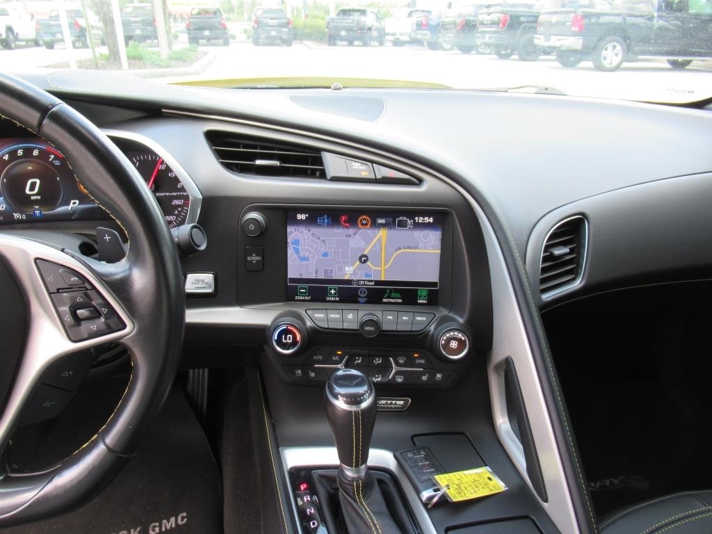 2016 Chevrolet Corvette Stingray Z51 3LT photo 17