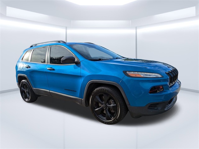 2017 Jeep Cherokee Altitude photo 2