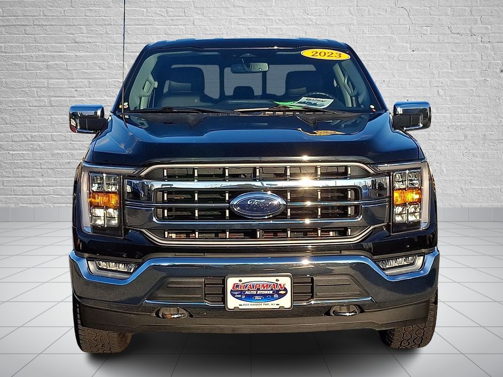 2023 Ford F-150 Lariat photo 2