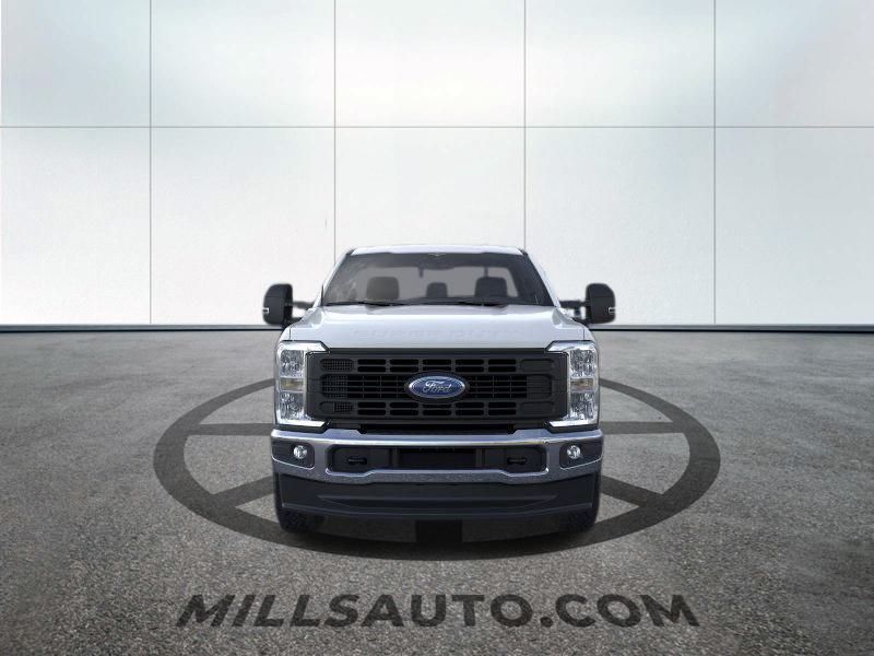 2025 Ford F-250 XLT photo 4