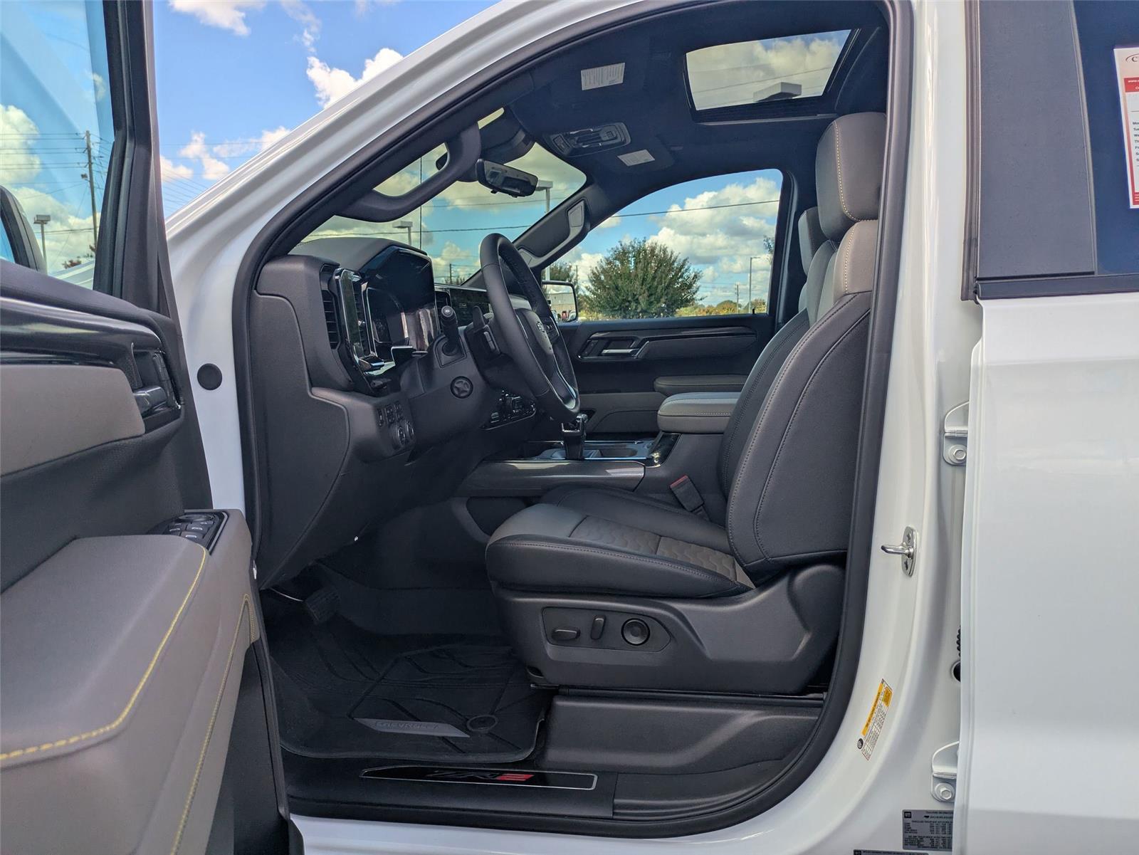 2025 Chevrolet Silverado 1500 ZR2 photo 13
