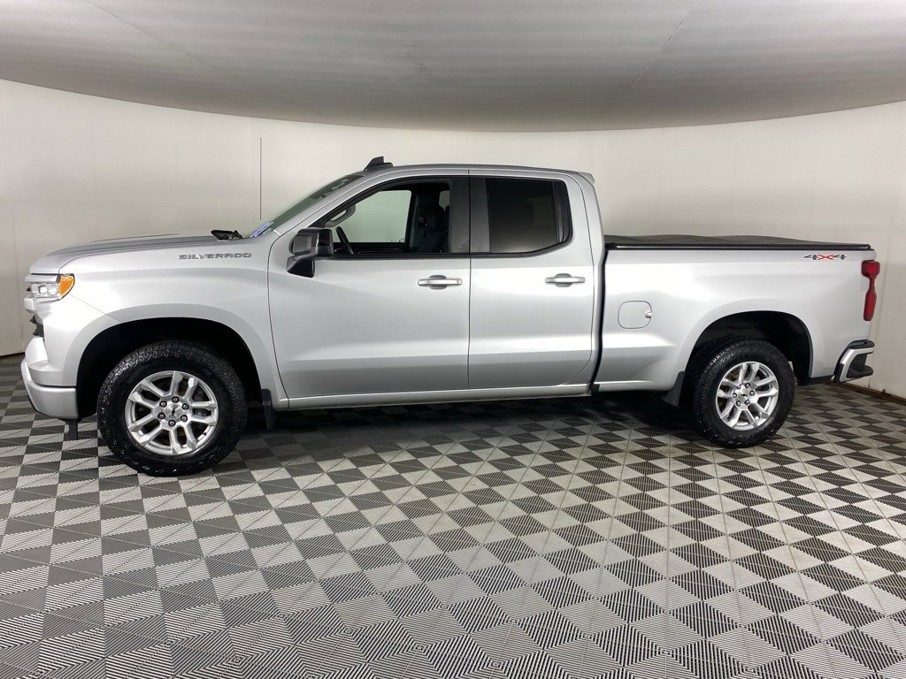 2022 Chevrolet Silverado 1500 RST photo 4