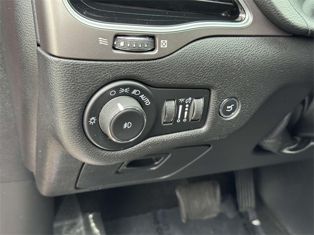 2021 Jeep Cherokee Limited photo 29