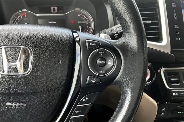 2016 Honda Pilot Elite photo 19