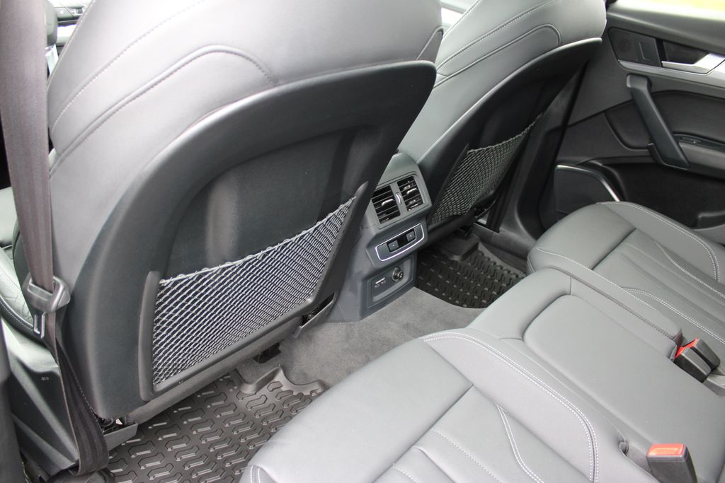 2024 Audi Q5 45 S line Premium photo 40