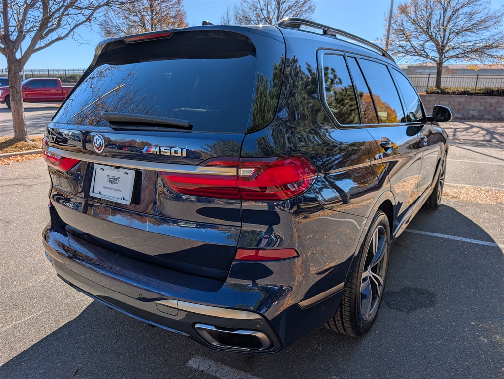 2022 Bmw X7 M50i photo 2