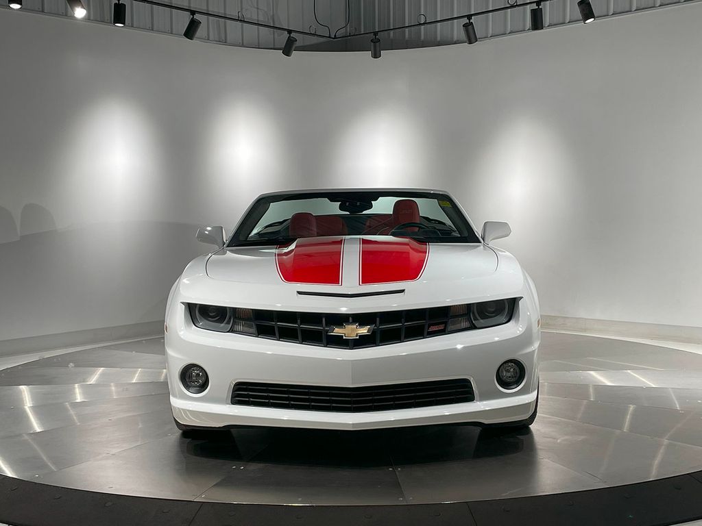 2011 Chevrolet Camaro SS photo 3