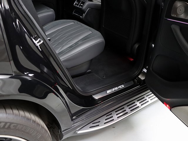 2025 Mercedes Benz GLS 63 AMG 4MATIC photo 37