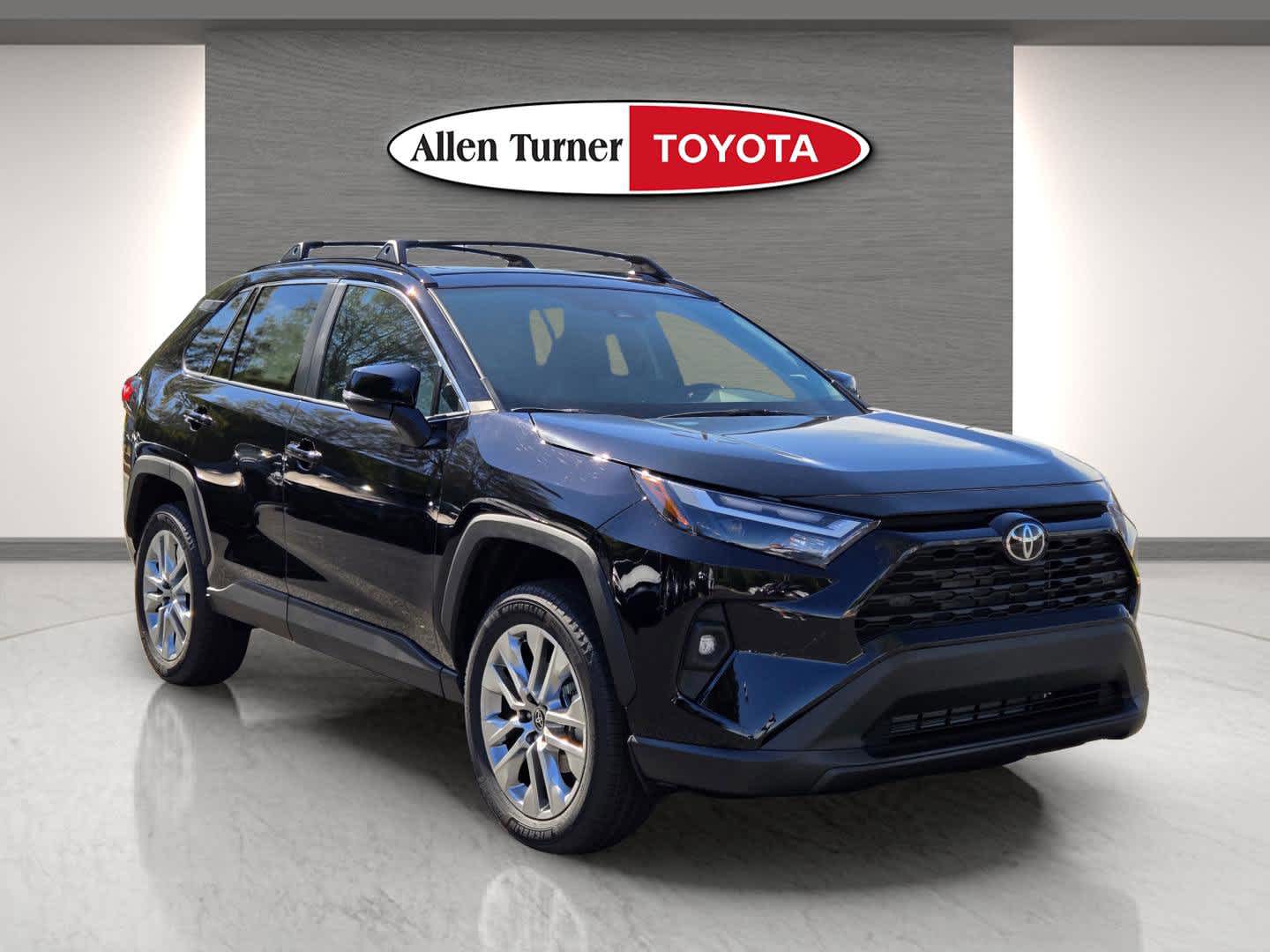 2025 Toyota RAV4 XLE Premium's photo