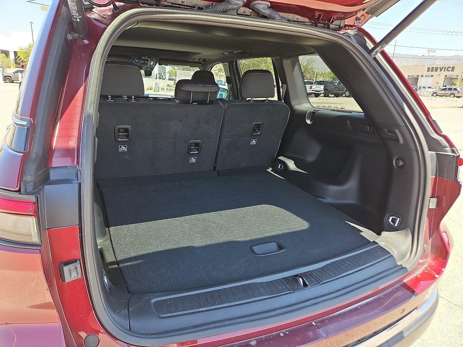 2025 Jeep Grand Cherokee Laredo X photo 15