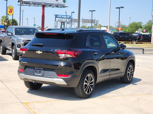 2026 Chevrolet Trailblazer LT photo 4