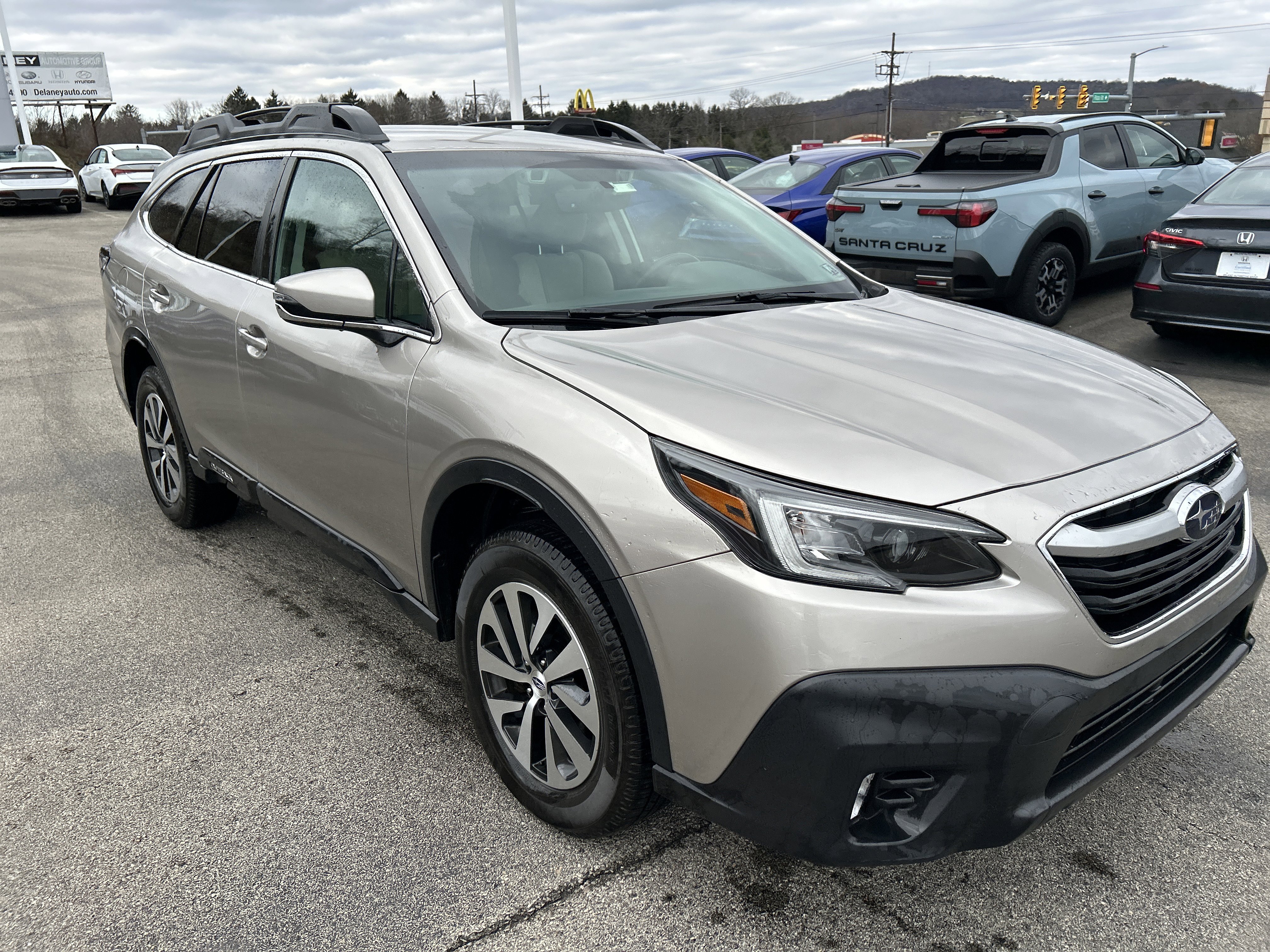 2020 Subaru Outback Premium's photo