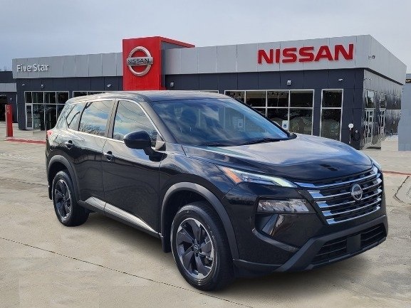 2026 Nissan Rogue SV's photo