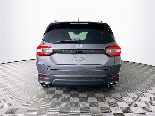 2025 Honda Pilot Black Edition photo 5