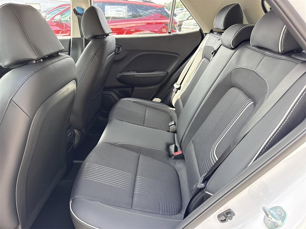 2026 Hyundai Venue SEL photo 9
