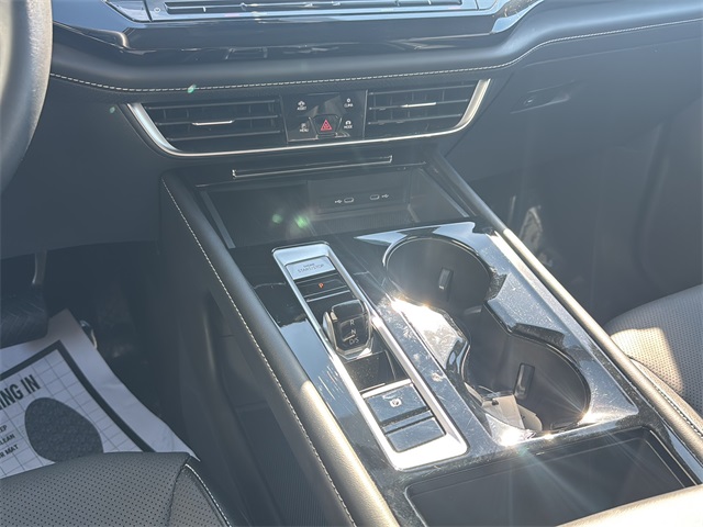 2024 Volkswagen Atlas SE Technology photo 14