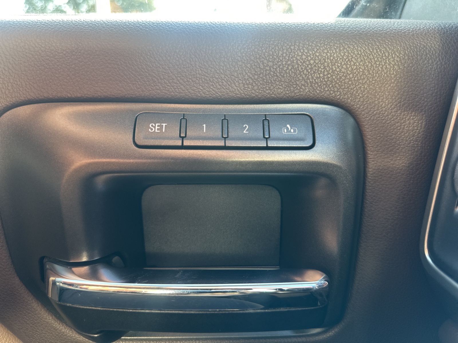 2016 Chevrolet Silverado 1500 LTZ photo 20