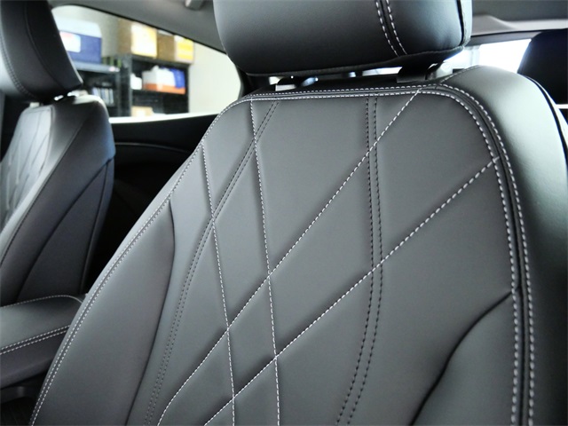 2025 Ford Mustang Mach-E Select photo 16