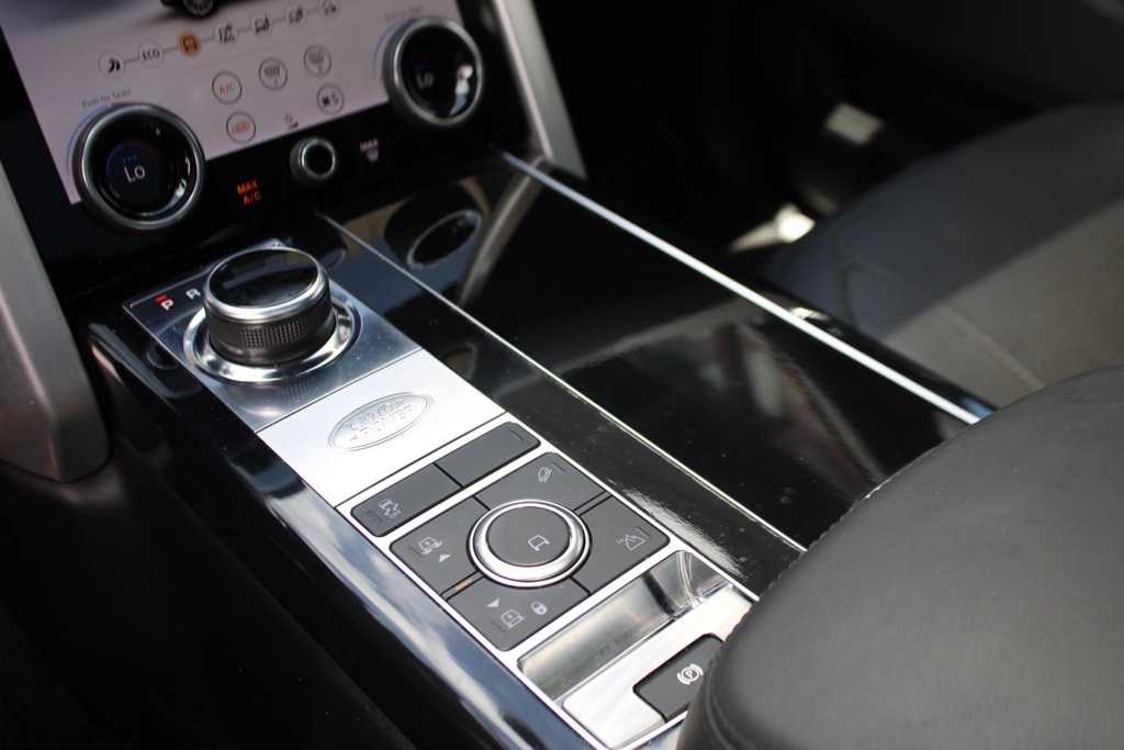 2019 Land Rover Range Rover SuperCharged photo 25